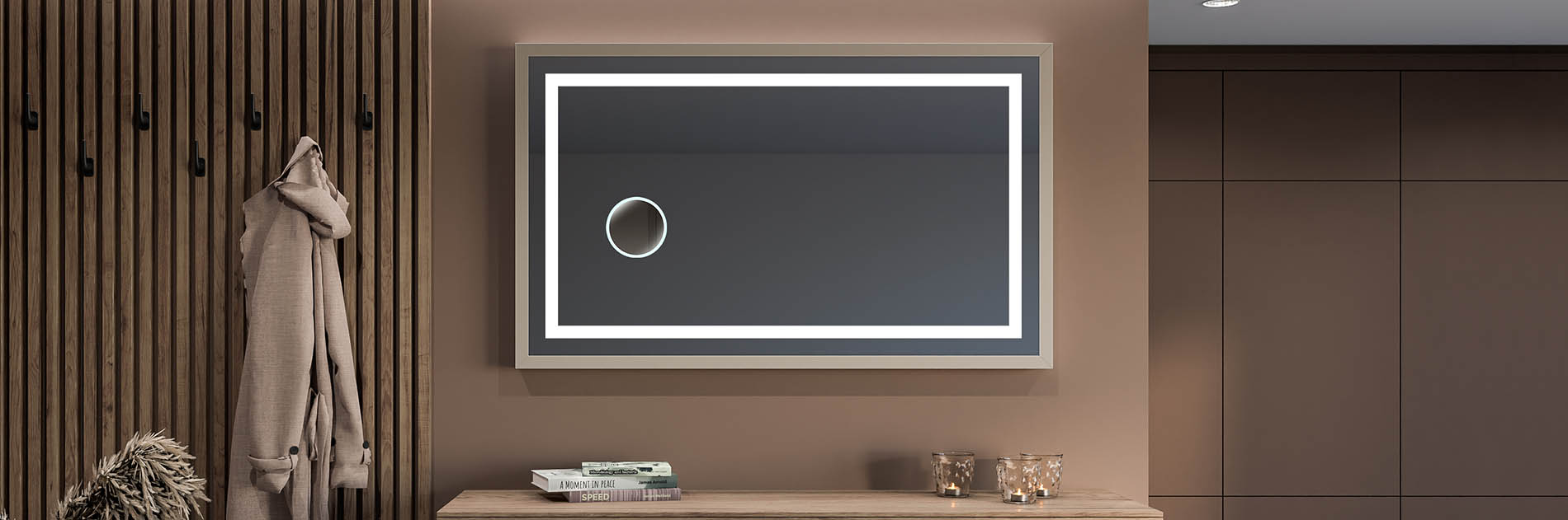 Lo specchio ingrandisce tre volte.