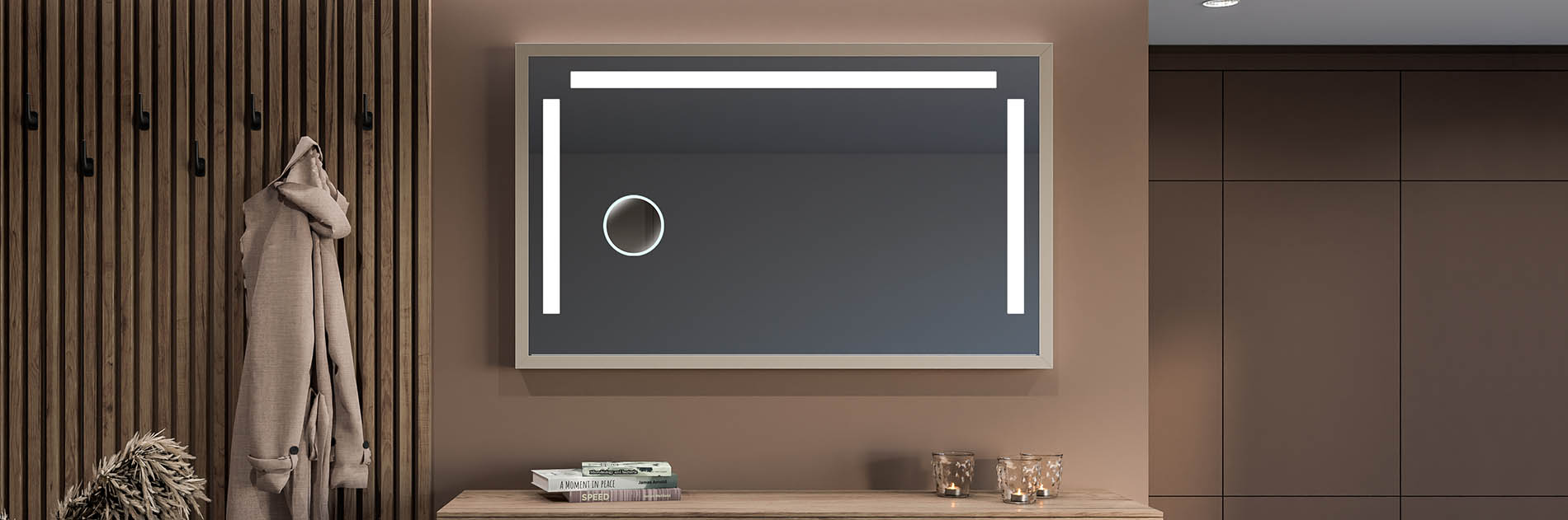 Lo specchio ingrandisce tre volte.