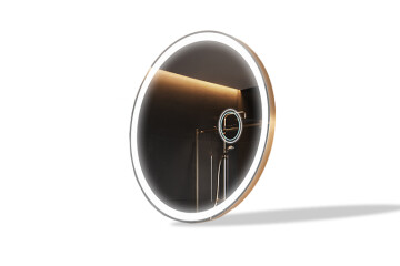 Specchi con cornice decorativa