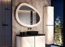 Specchi con cornice in pietra