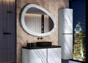 Specchi con cornice in pietra