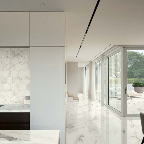 Gres di grande formato 120x280, marmo bianco con venature grigie, lucido A4H462 Calacatta #3