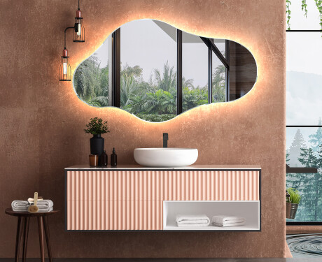 Specchio da bagno LED di forma irregolare C221