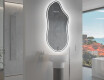 Specchio da bagno LED di forma irregolare F223 #9