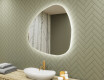 Specchio da bagno LED di forma irregolare 74x74cm su šaltu LED apšvietimu 7000K, šiltu apšvietimu 3000K arba neutraliu apšvietimu 4500K