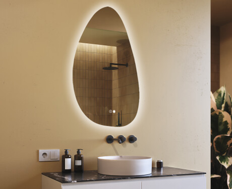 Specchio irregolare con illuminazione, 64×104 cm, bicolore, interruttore touch, tappetino riscaldante