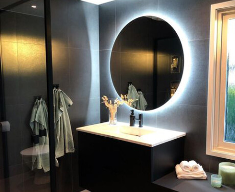 Tondo specchio bagno con luce L82