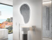 Specchio da bagno LED di forma irregolare S223